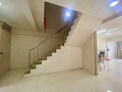 Blk 230 Hougang Avenue 1 (Hougang), HDB Executive #553621081